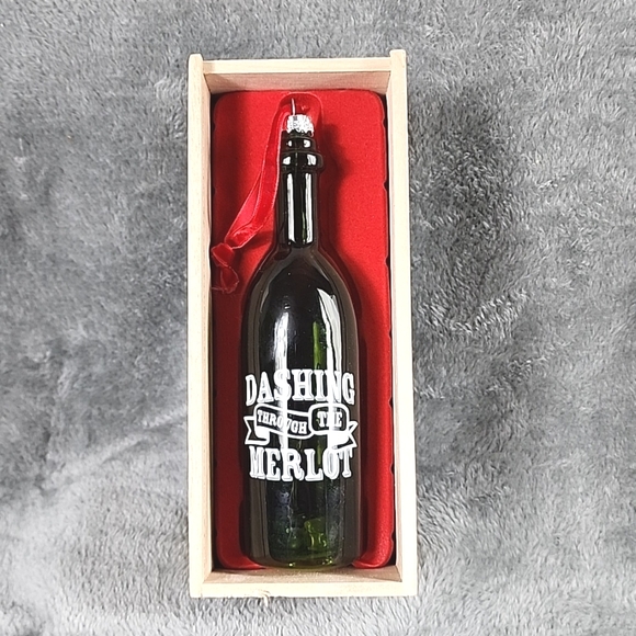 2012 Wine All the Time Ornament - Picture 7 of 8